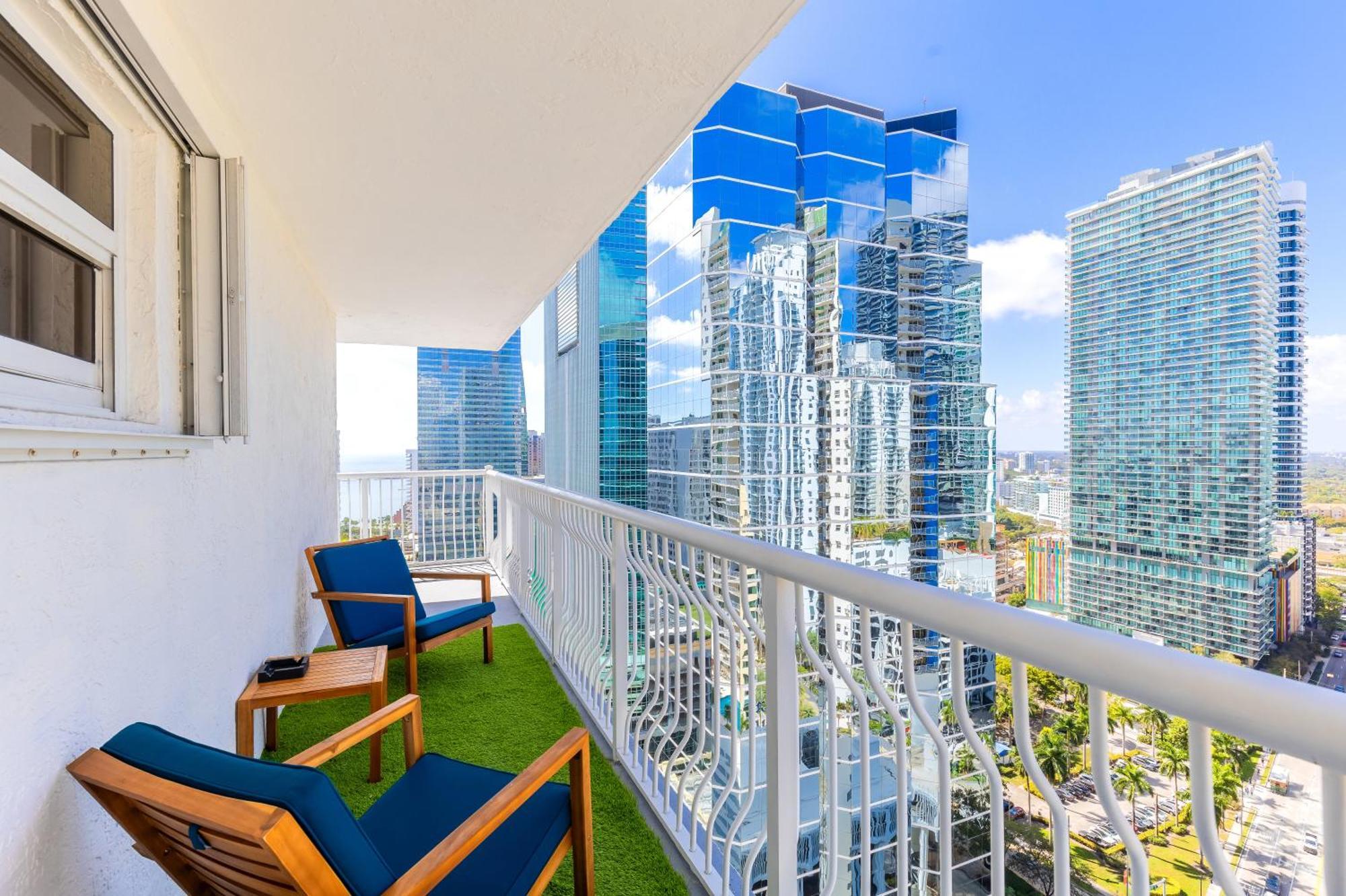 Upscale Brickell 3 Bedroom With Water Views And Free Parking Miami Bagian luar foto
